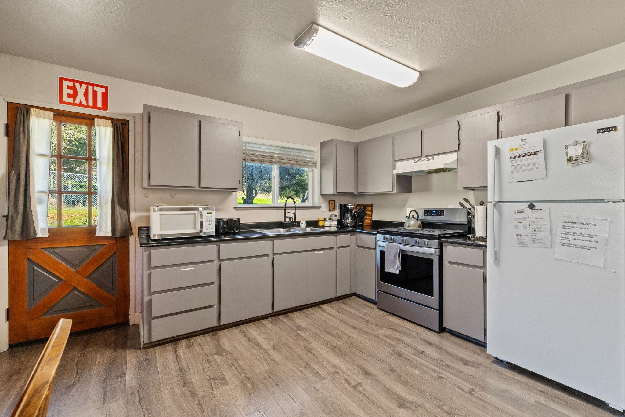 22941 Hudson Road Columbia, CA 95310 - Photo 7 of 34