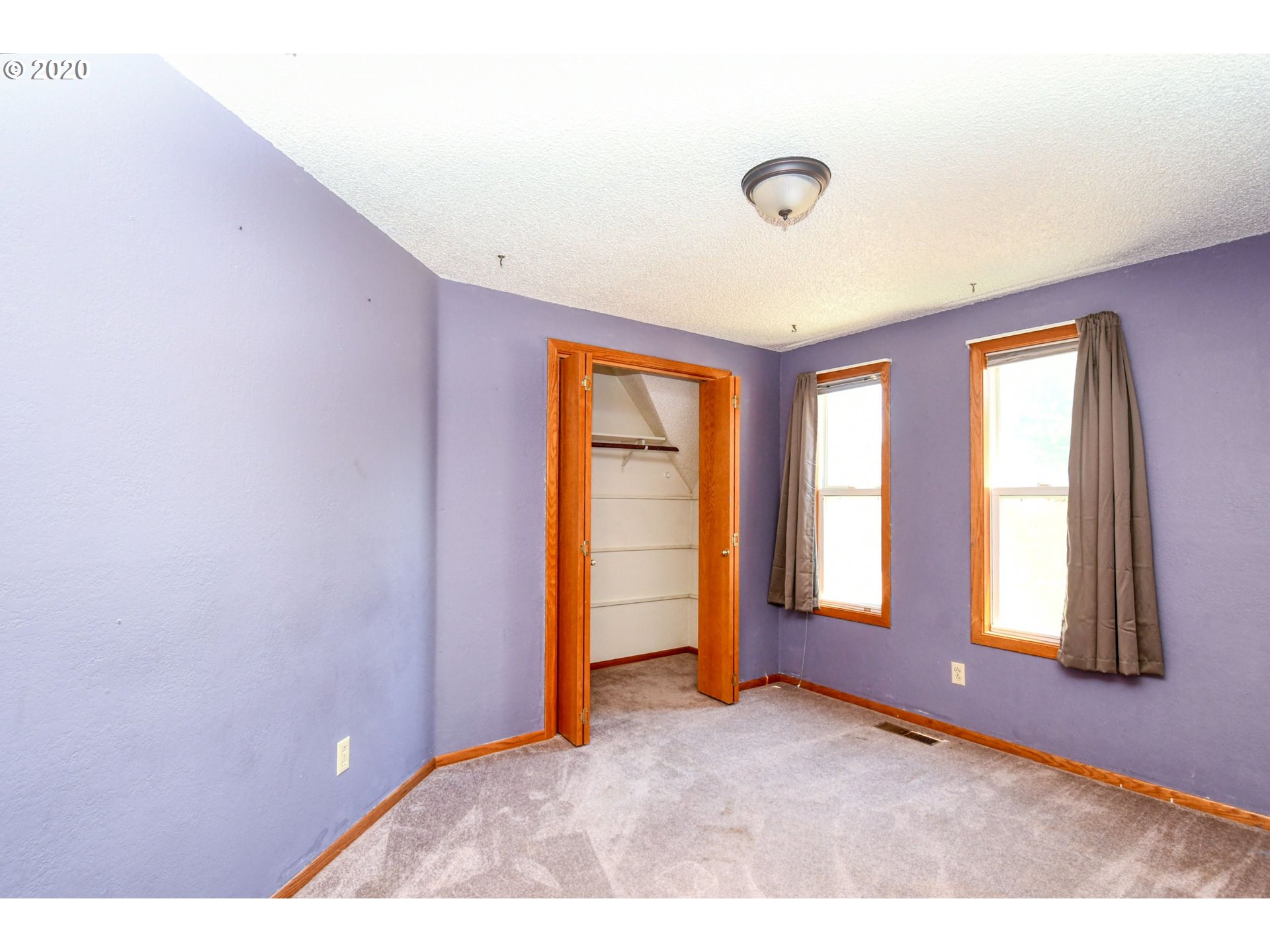 1802 Southwest Perkins Avenue Pendleton, OR 97801 - Photo 11 of 32
