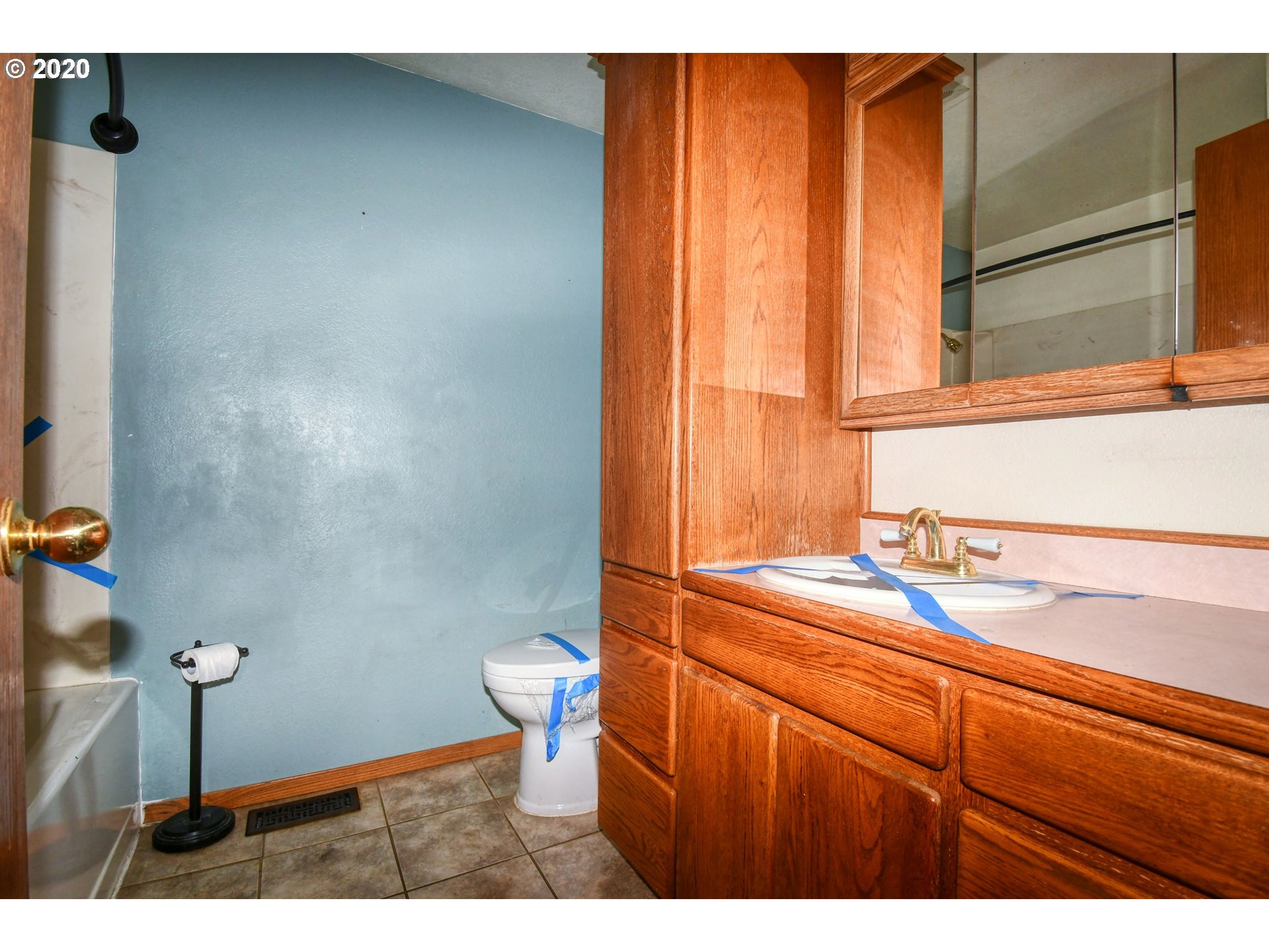 1802 Southwest Perkins Avenue Pendleton, OR 97801 - Photo 13 of 32