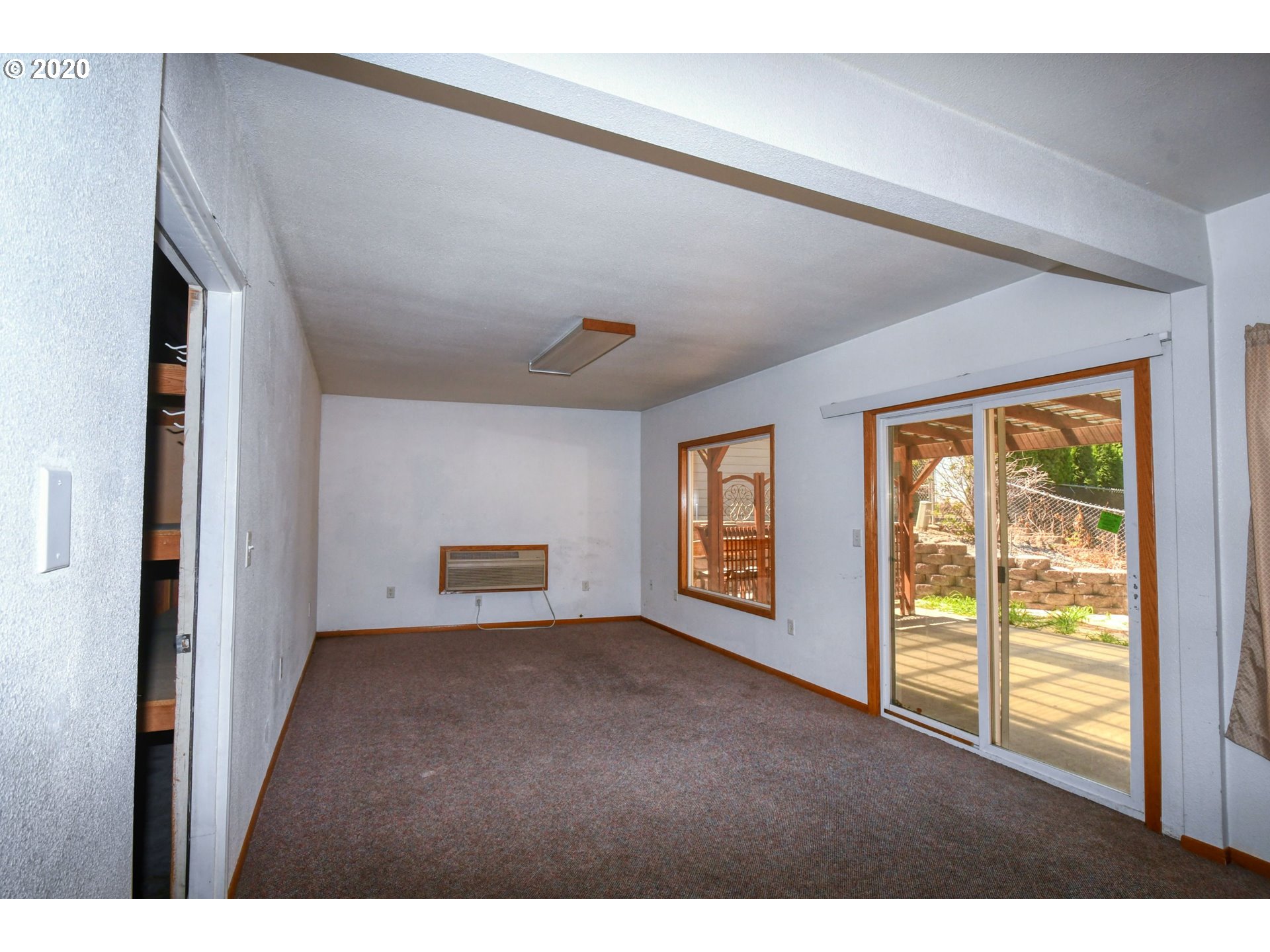 1802 Southwest Perkins Avenue Pendleton, OR 97801 - Photo 19 of 32