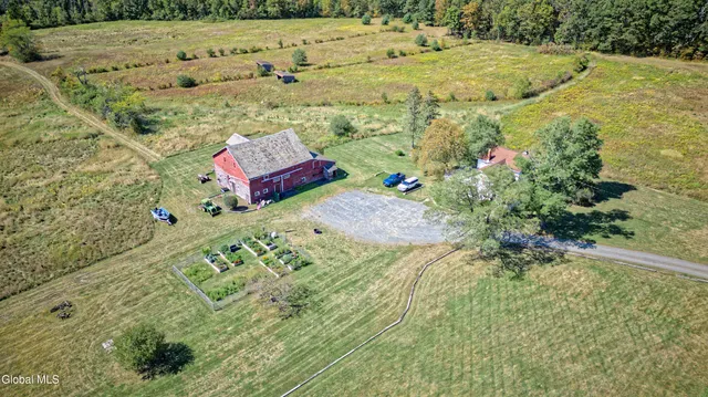 $549,500 | 100 Bally Bay Lane, Guilderland, NY 12009