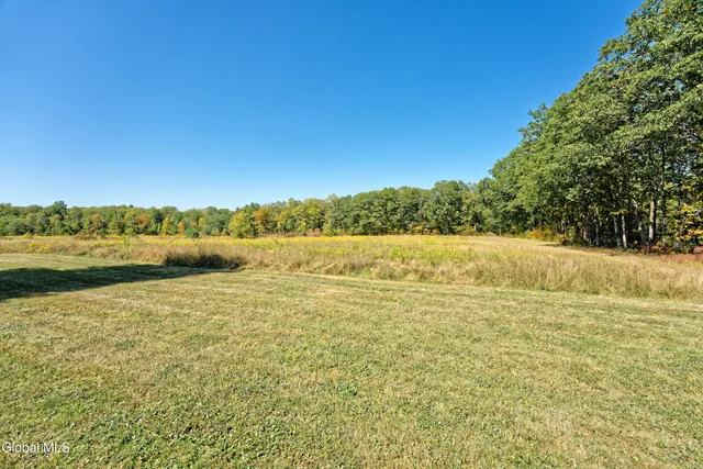 $549,500 | 100 Bally Bay Lane, Guilderland, NY 12009