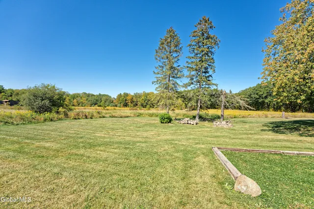 $549,500 | 100 Bally Bay Lane, Guilderland, NY 12009