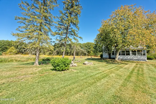 $549,500 | 100 Bally Bay Lane, Guilderland, NY 12009