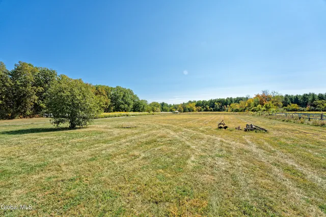 $549,500 | 100 Bally Bay Lane, Guilderland, NY 12009