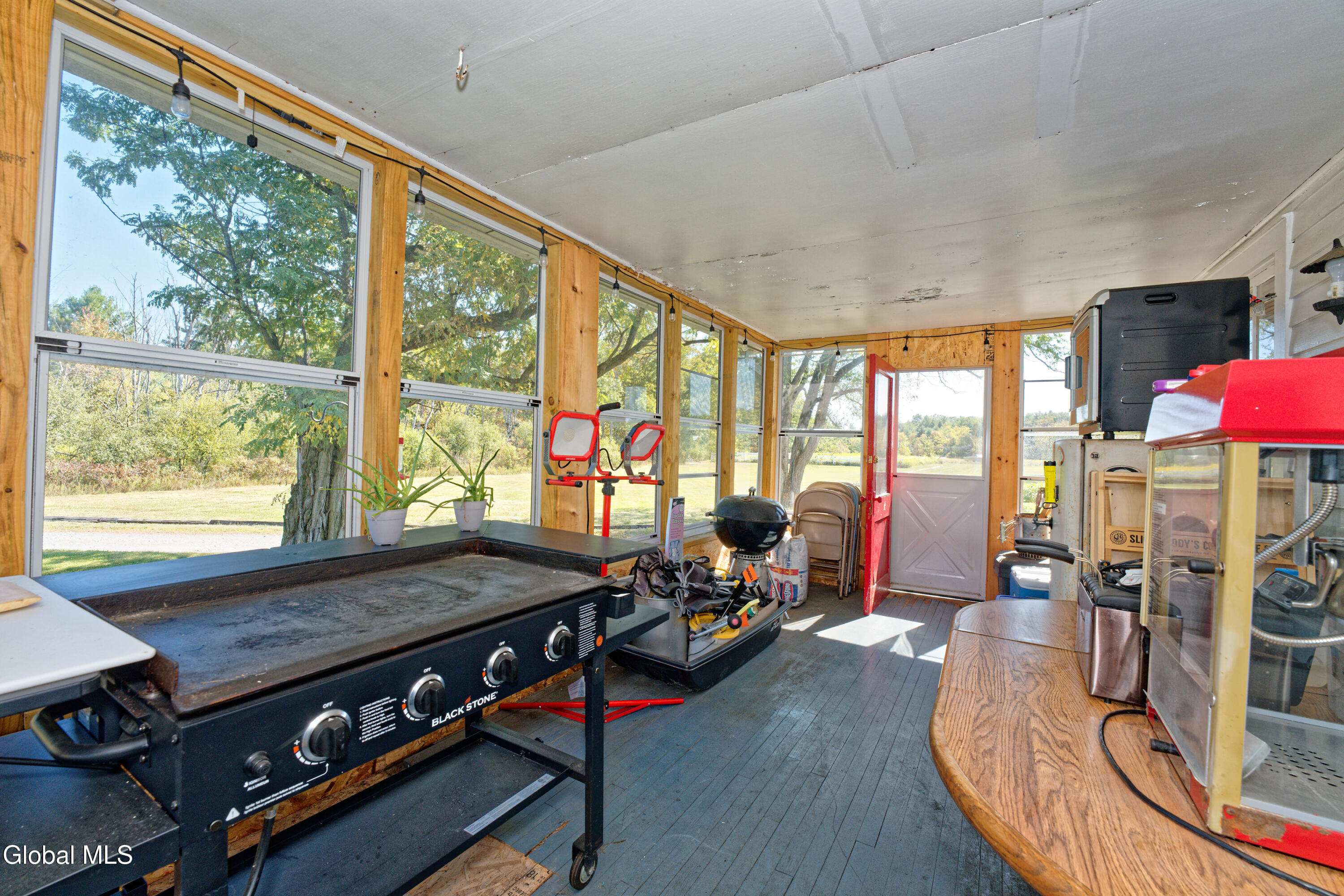 100 Bally Bay Lane Guilderland, NY 12009 - Photo 48 of 61 2 Inside 10