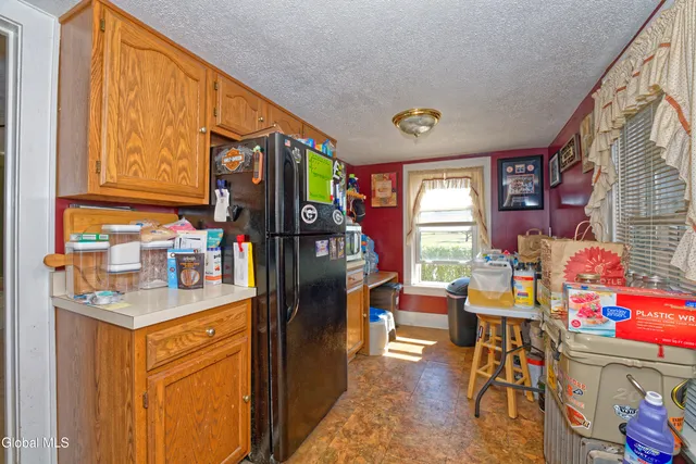 $549,500 | 100 Bally Bay Lane, Guilderland, NY 12009