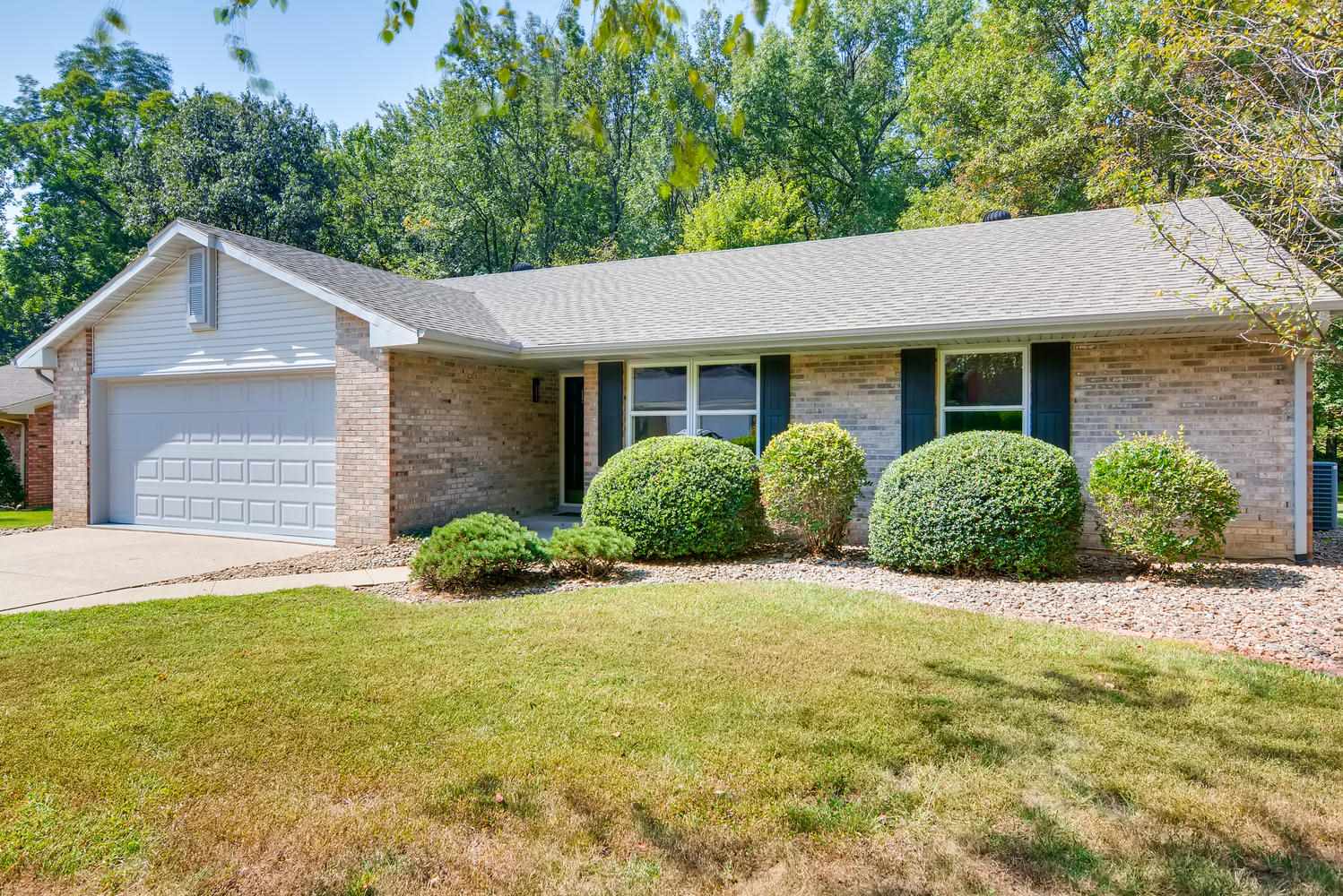 5755 Spring Corner Road Newburgh, IN 47630 - Photo 2 of 17