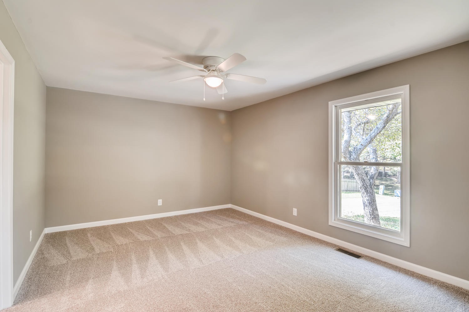 5755 Spring Corner Road Newburgh, IN 47630 - Photo 9 of 17