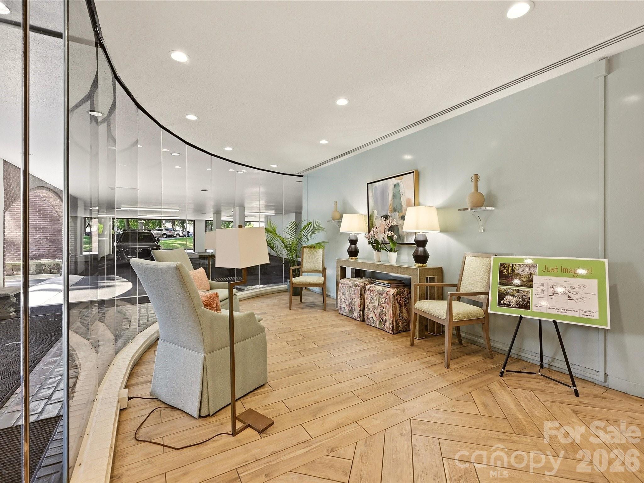 806 Cherokee Road Charlotte, NC 28207 - Photo 3 of 48 Gallery Image 3