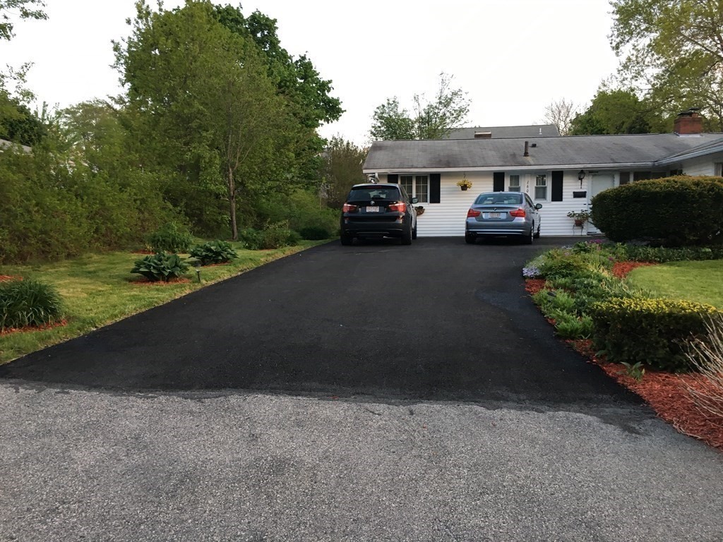 160 Richard Road Braintree, MA 02184 - Photo 1 of 25 Gallery Image 1