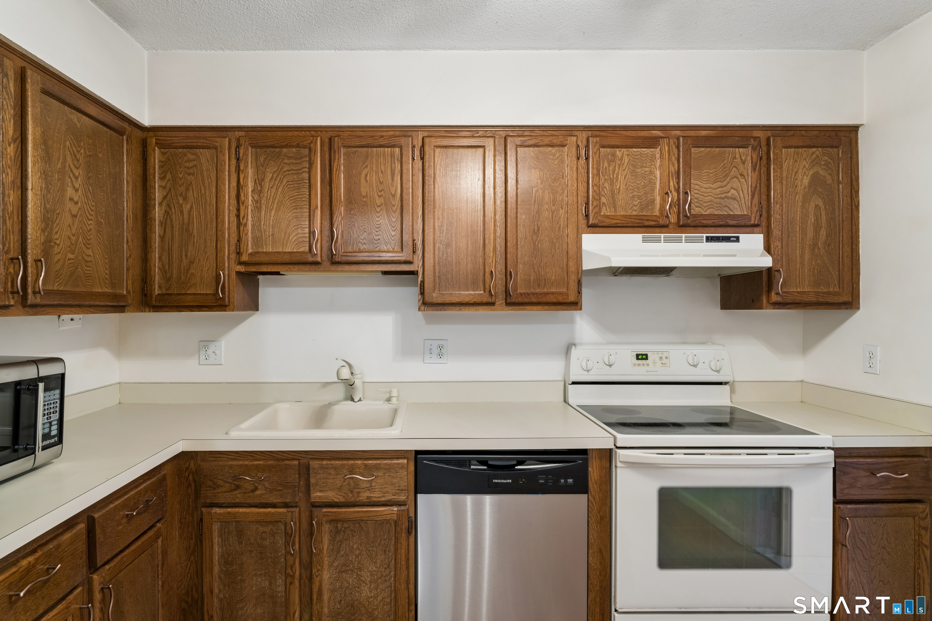 25 Padanaram Road, Unit 47 Danbury, CT 06811 - Photo 11 of 26