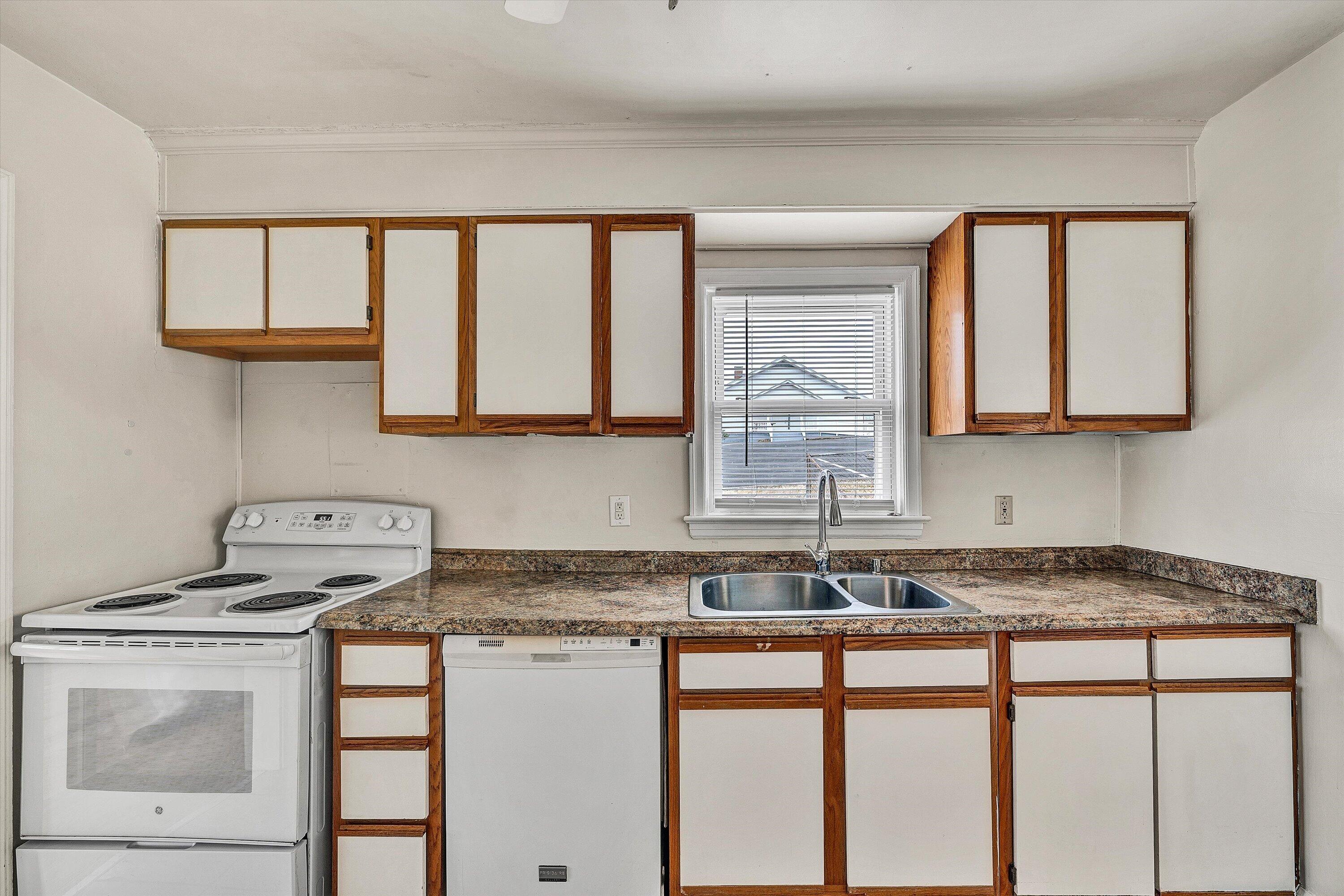 5120 Florist Road Roanoke, VA 24012 - Photo 8 of 14 5120 Florist