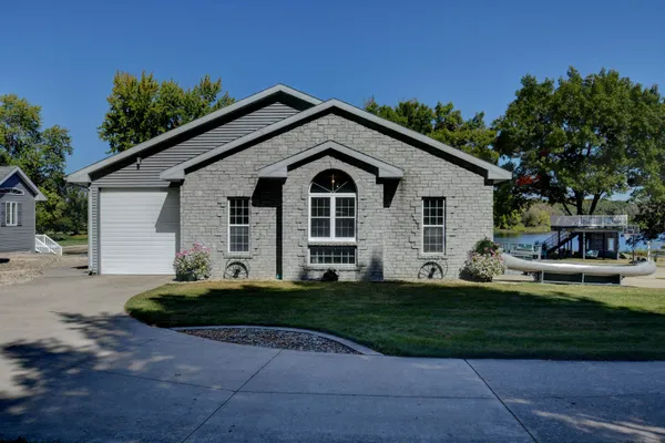 $849,900 | W5308 County Road, Rio, WI 53960