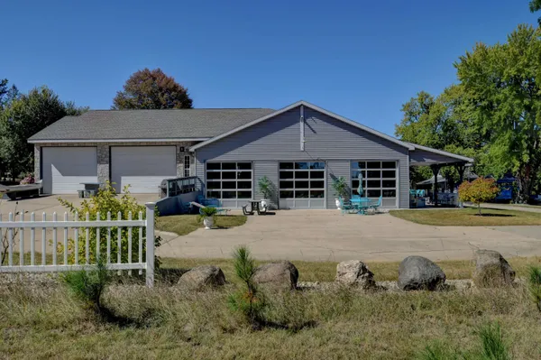 $849,900 | W5308 County Road, Rio, WI 53960