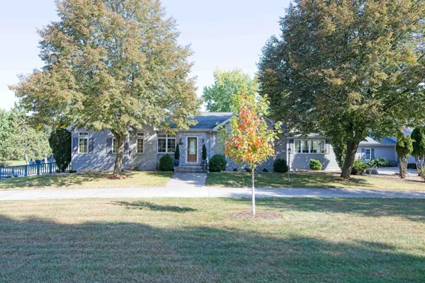 $849,900 | W5308 County Road, Rio, WI 53960