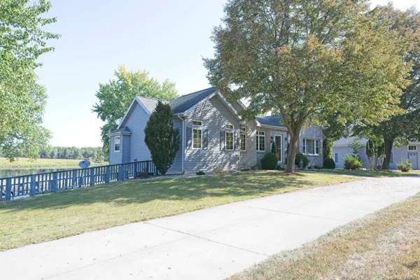 $849,900 | W5308 County Road, Rio, WI 53960