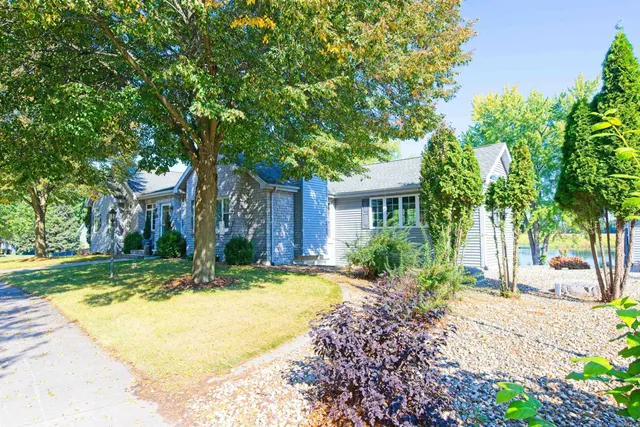 $899,900 | W5308 County Road, Rio, WI 53960