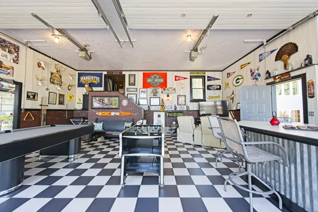 $899,900 | W5308 County Road, Rio, WI 53960