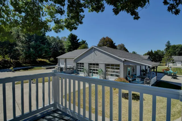 $899,900 | W5308 County Road, Rio, WI 53960