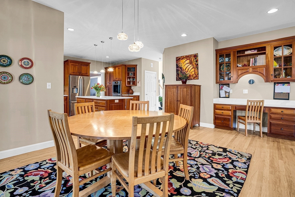 8 Riverbend Road Hopkinton, MA 01748 - Photo 17 of 42 Gallery Image 17