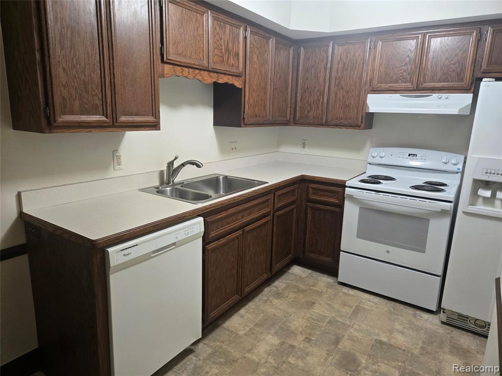 3810 Rochester Road Royal Oak, MI 48073 - Photo 9 of 30