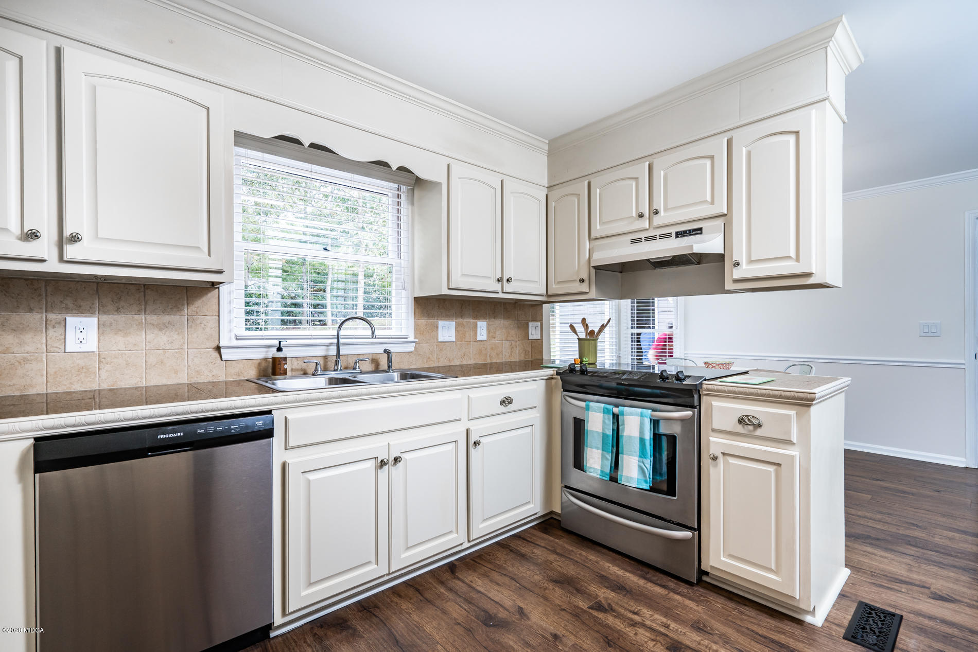 107 Spring Valley Court Macon, GA 31210 - Photo 10 of 43 10-DSC03482