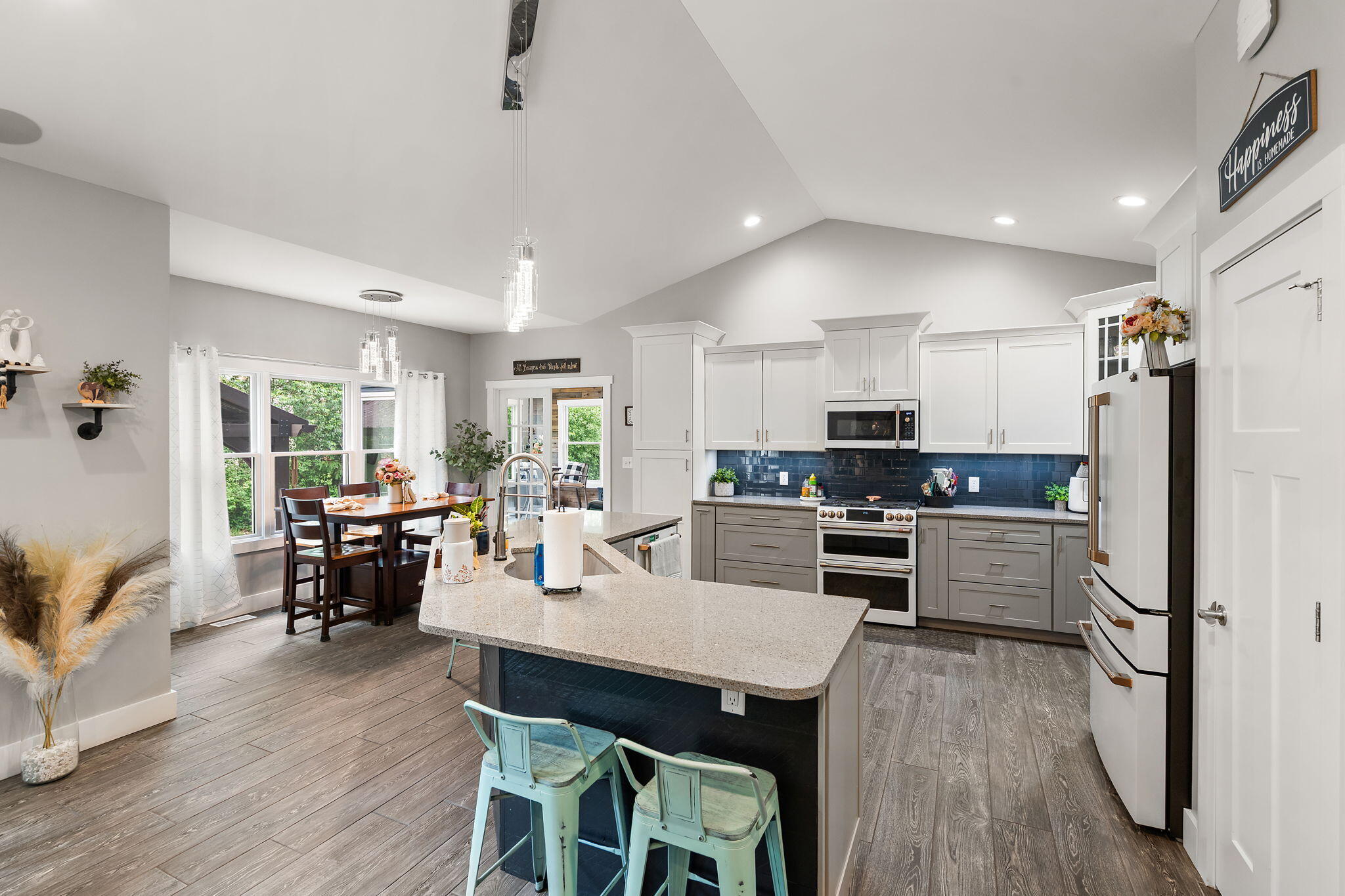 10186 Rustic Drive Demotte, IN 46310 - Photo 10 of 65 2048x1365