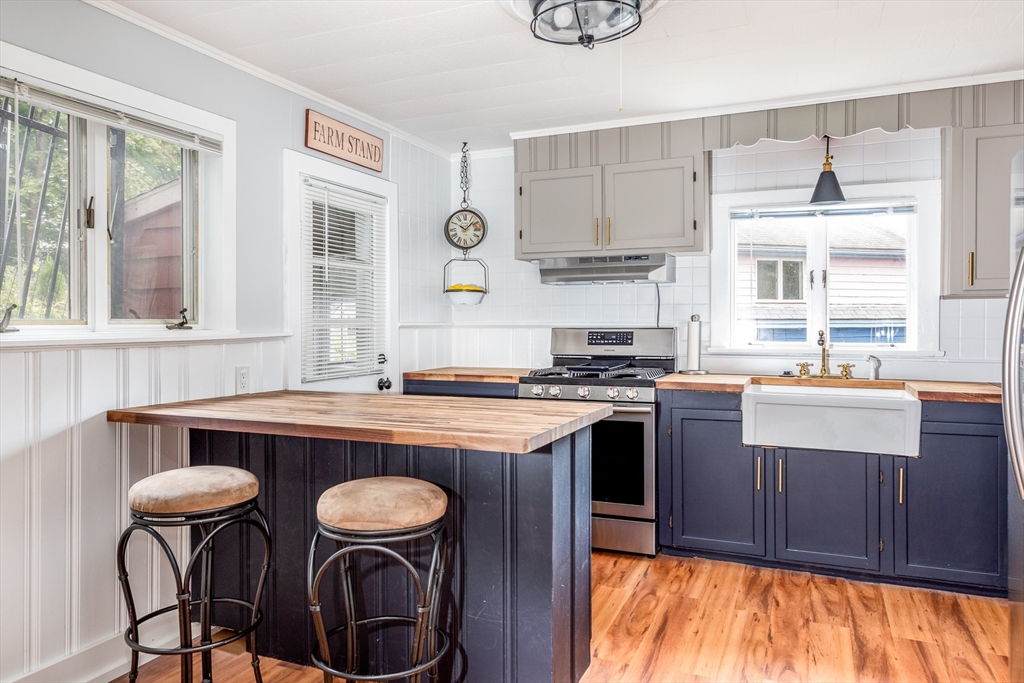 53 Sewall Street Marblehead, MA 01945 - Photo 11 of 26
