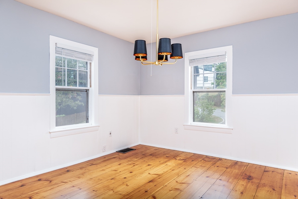 53 Sewall Street Marblehead, MA 01945 - Photo 9 of 26