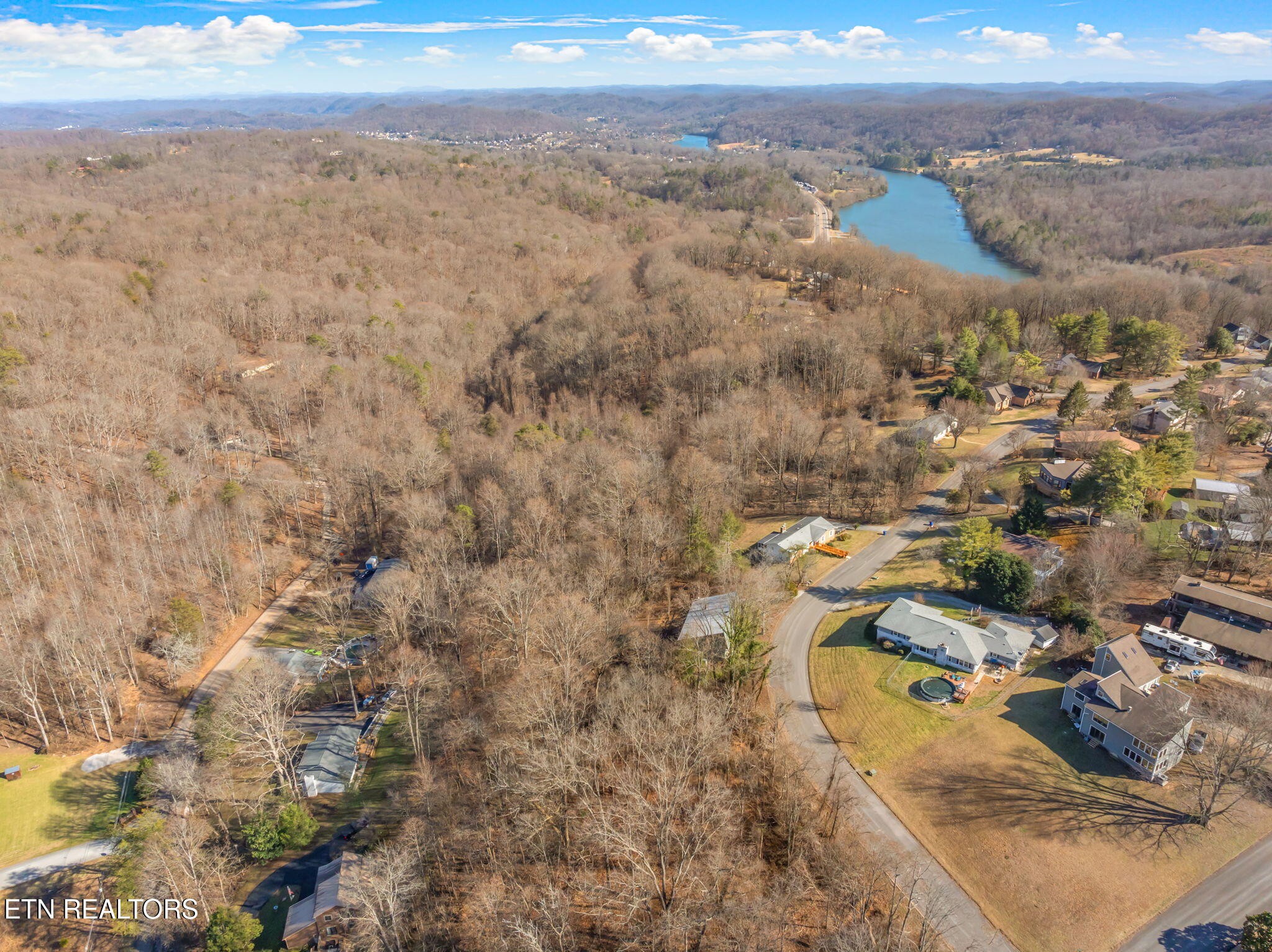 48 Orchard Knob Road Clinton, TN 37716 - Photo 14 of 29 a view of city and mountain