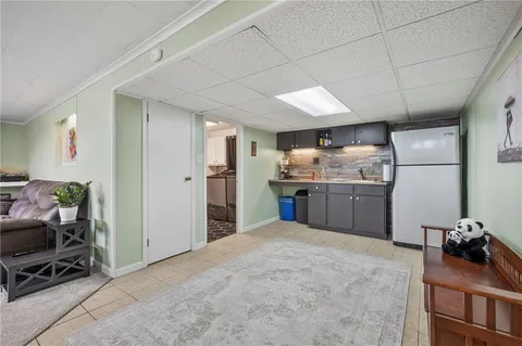 $265,000 | 2739 Iowa Drive, New Kensington, PA 15068