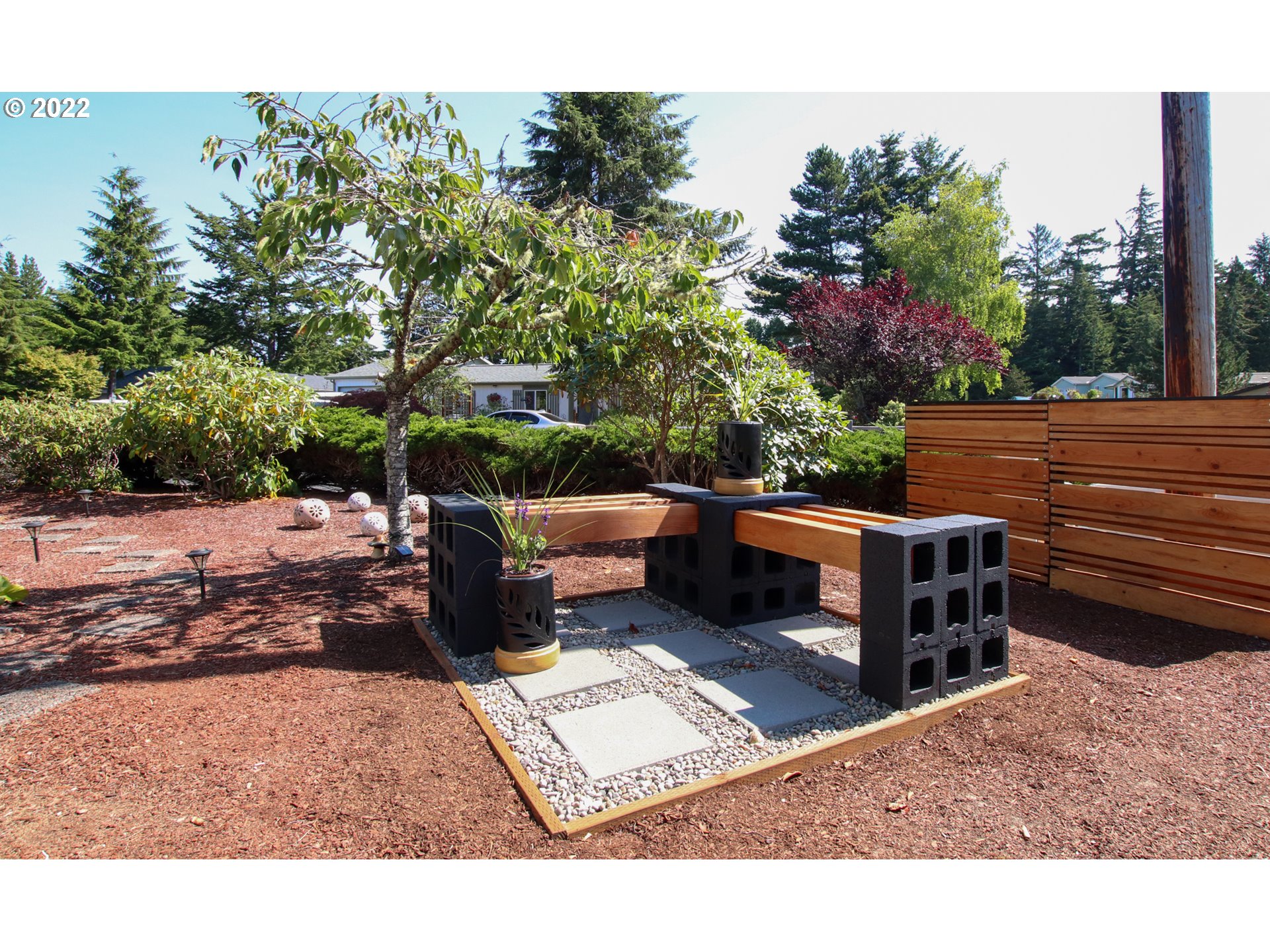 2187 12th Street Florence, OR 97439 - Photo 5 of 30 a view of a terrace with furniture