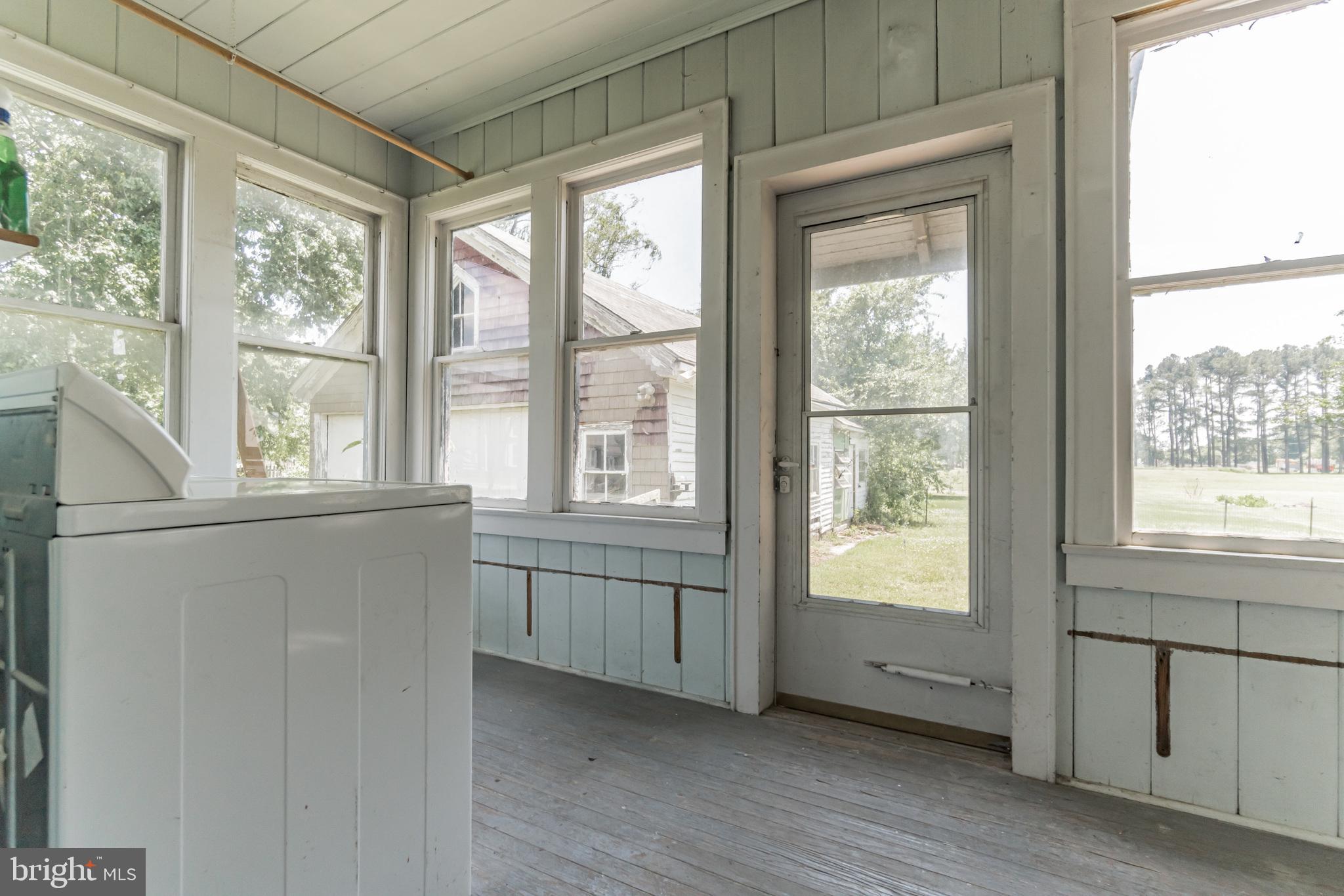 129 Maple Avenue Preston, MD 21655 - Photo 25 of 30 back porch