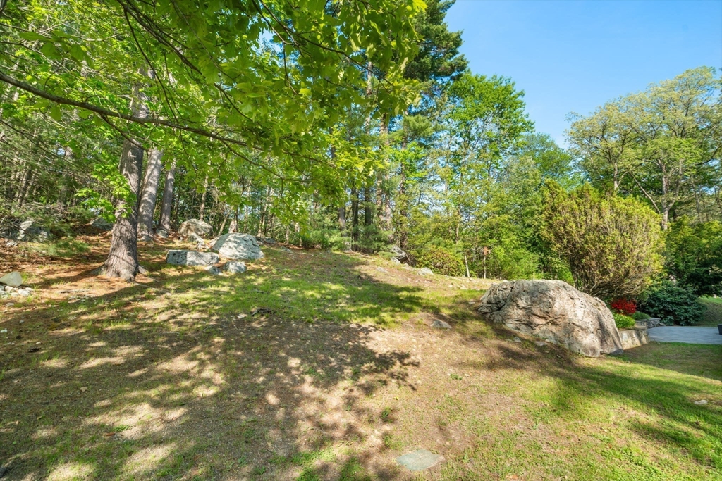 10 Bakers Hill Road Weston, MA 02493 - Photo 17 of 19