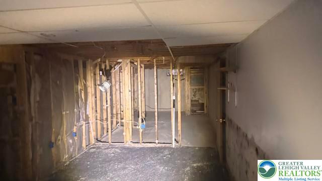 4059 Mauch Chunk Road Coplay, PA 18037 - Photo 6 of 37 a view of entryway