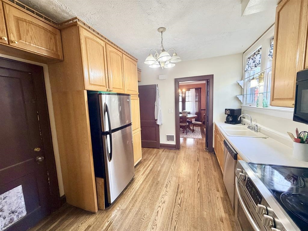1018 13th Street Huntington, WV 25701 - Photo 9 of 21