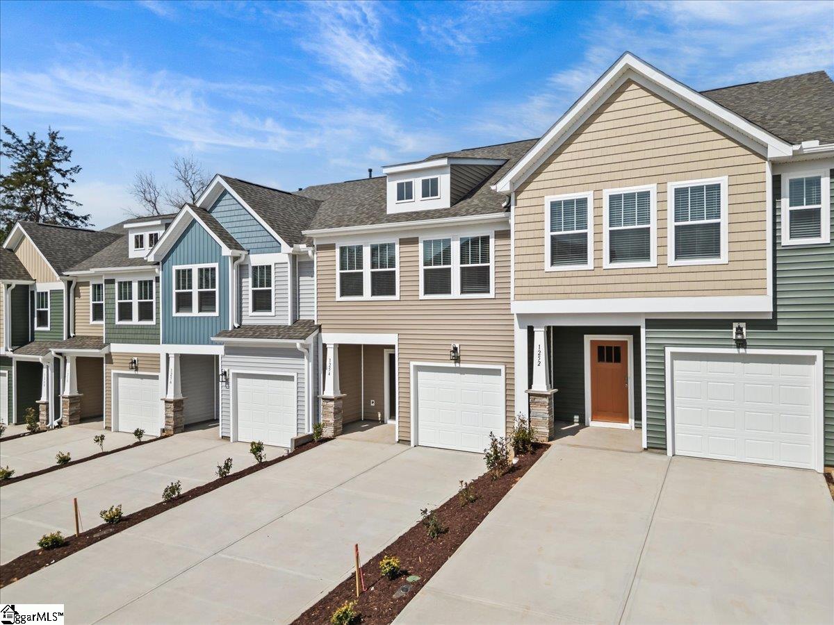 1254 Cherry Orchard Road Moore, SC 29369 - Photo 2 of 30 Gallery Image 2
