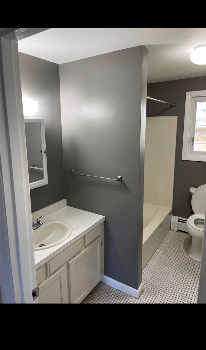 23 Butler Street Newport, RI 02840 - Photo 11 of 18