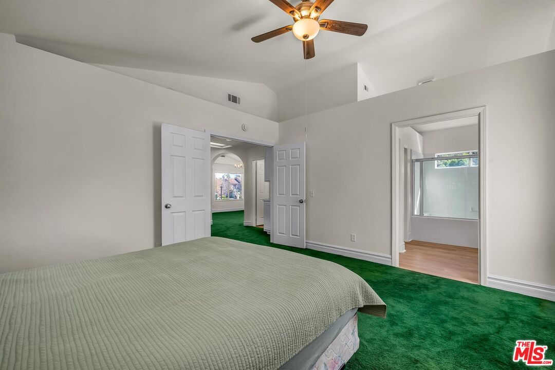 455 Kennerick Lane Simi Valley, CA 93065 - Photo 15 of 32