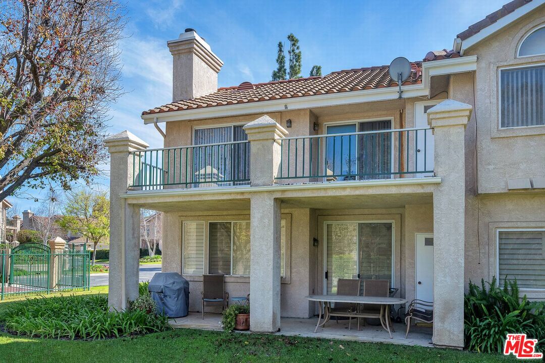 455 Kennerick Lane Simi Valley, CA 93065 - Photo 25 of 32