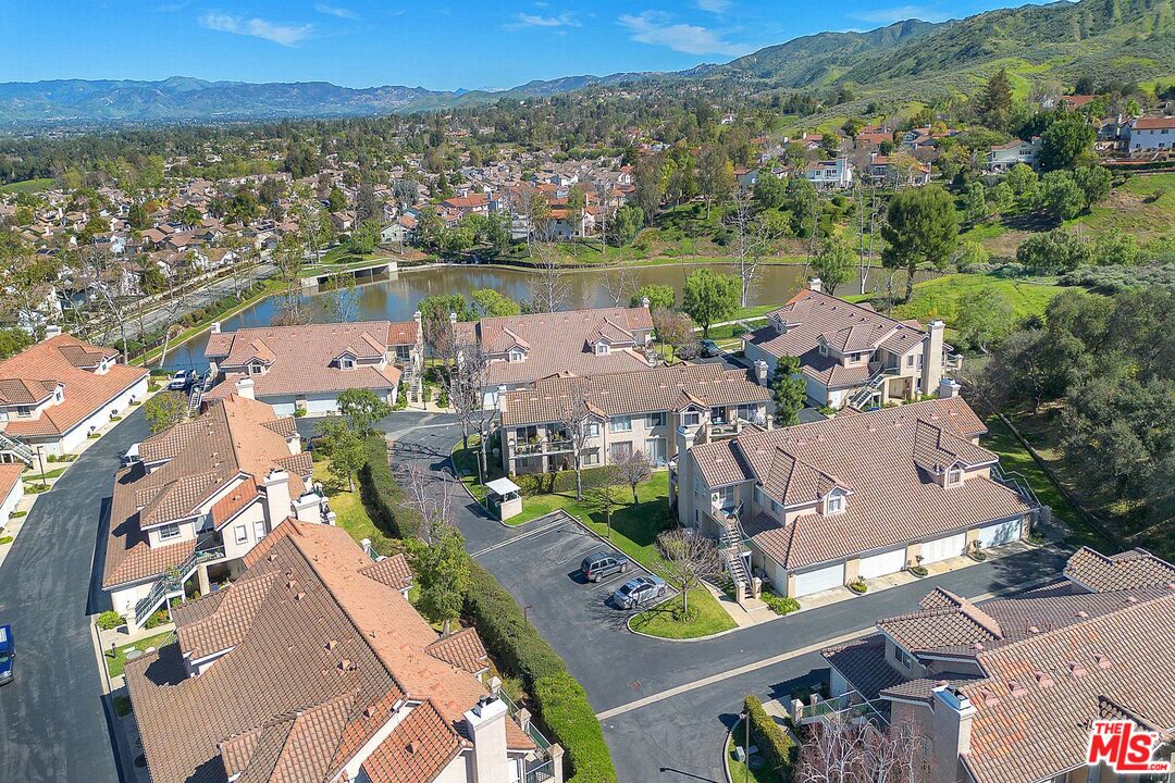 455 Kennerick Lane Simi Valley, CA 93065 - Photo 31 of 32