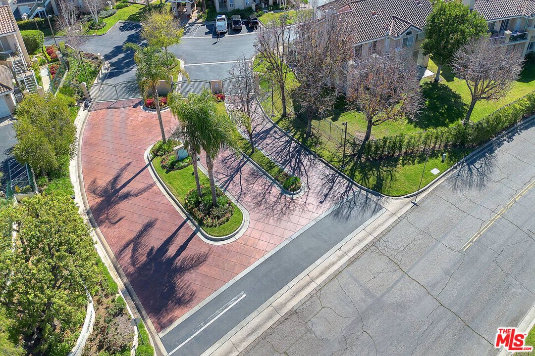 455 Kennerick Lane Simi Valley, CA 93065 - Photo 32 of 32