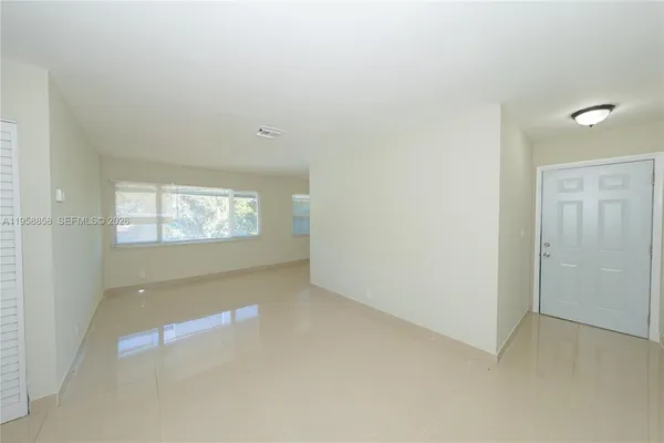 $1,800 | Kelsey City, Lake Park, FL 33403