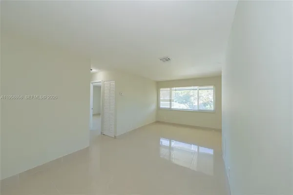 $1,800 | Kelsey City, Lake Park, FL 33403