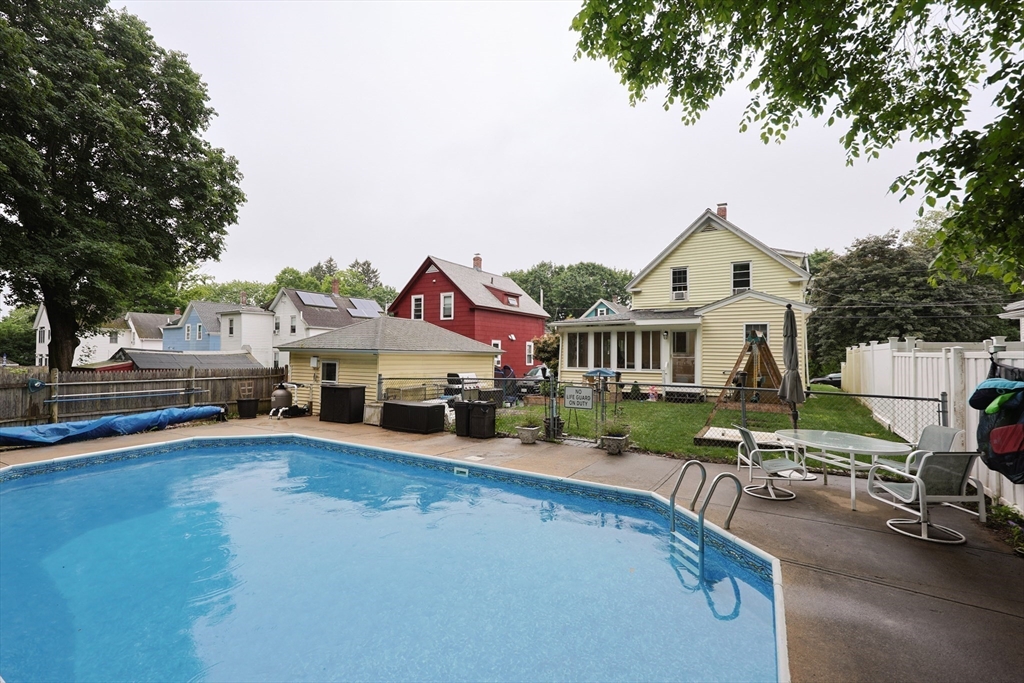 43 Thompson Street Maynard, MA 01754 - Photo 31 of 35