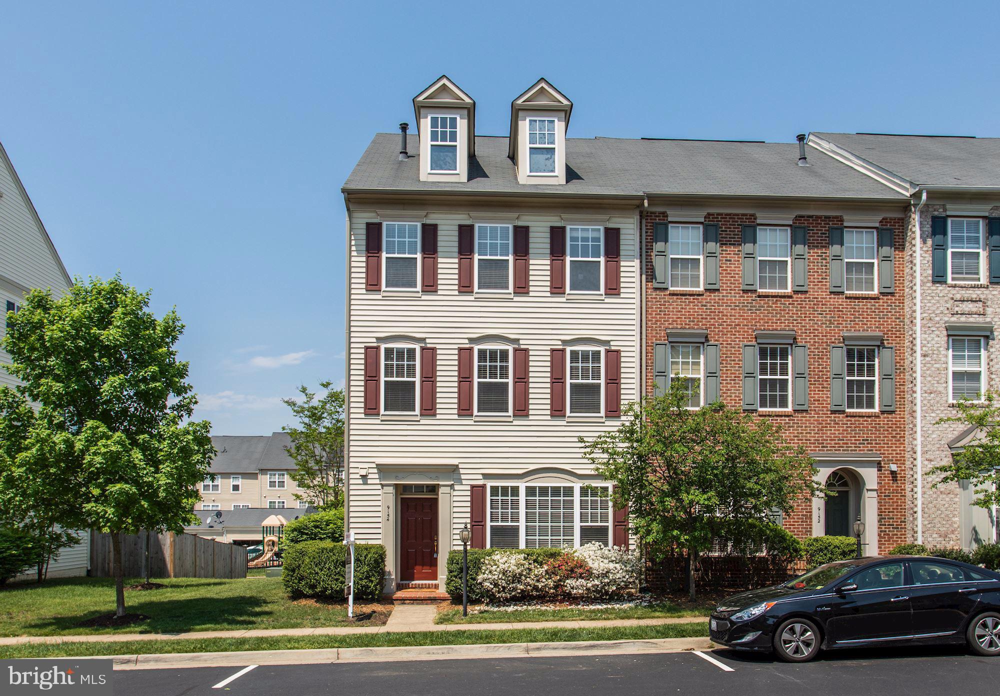 9154 Ribbon Falls Loop Bristow, VA 20136 - Photo 2 of 32 Gorgeous with upgrades galore!
