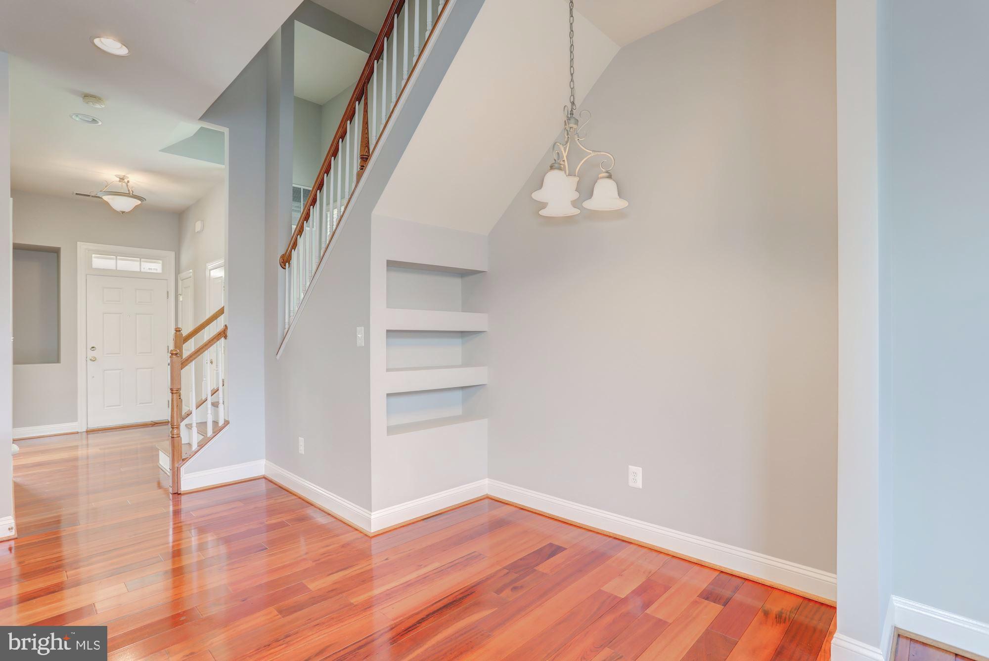 9154 Ribbon Falls Loop Bristow, VA 20136 - Photo 4 of 32 Cute Kitchen nook!
