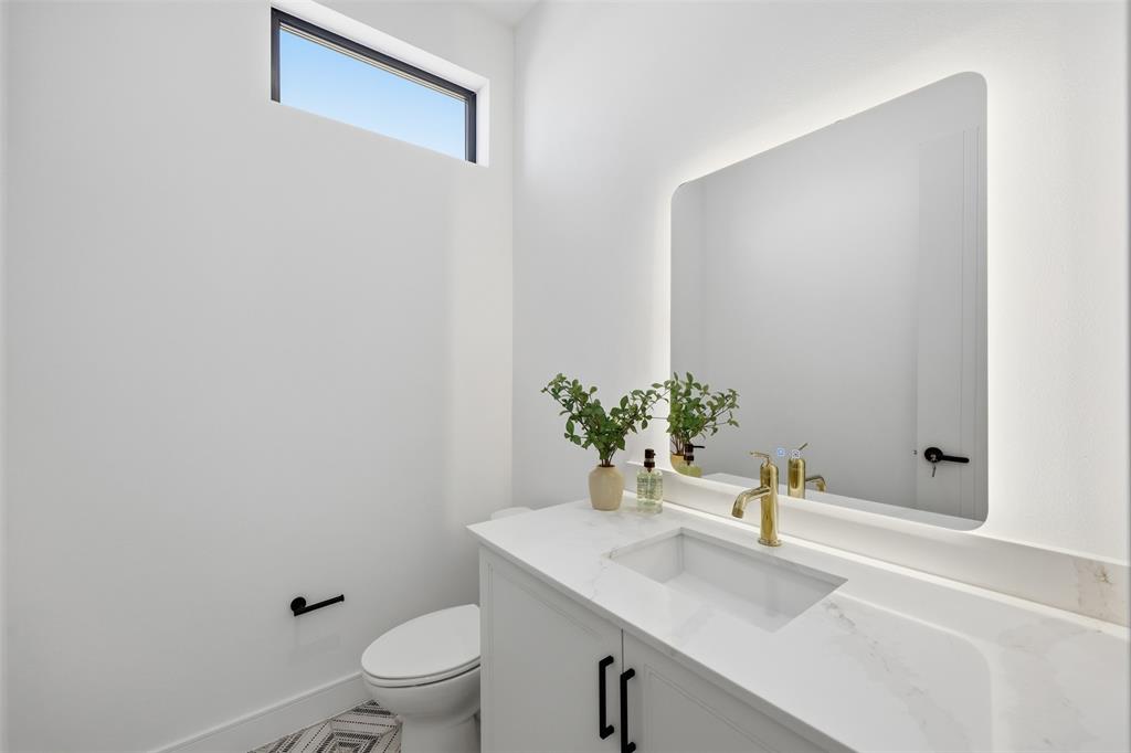 4635 Manett Street Dallas, TX 75204 - Photo 17 of 31