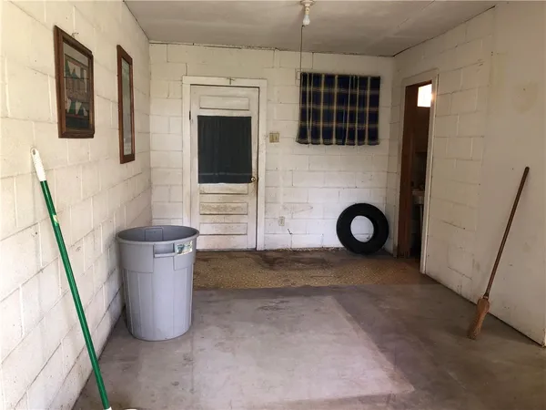 $69,000 | 526 Dolores Street, Taft, TX 78390